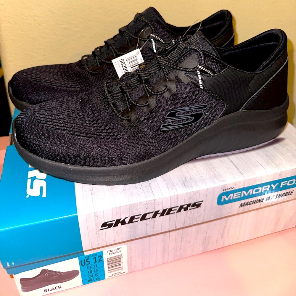 New Men’s Skechers Memory Foam Bounder air cooled black tennis shoes Sneakers 12